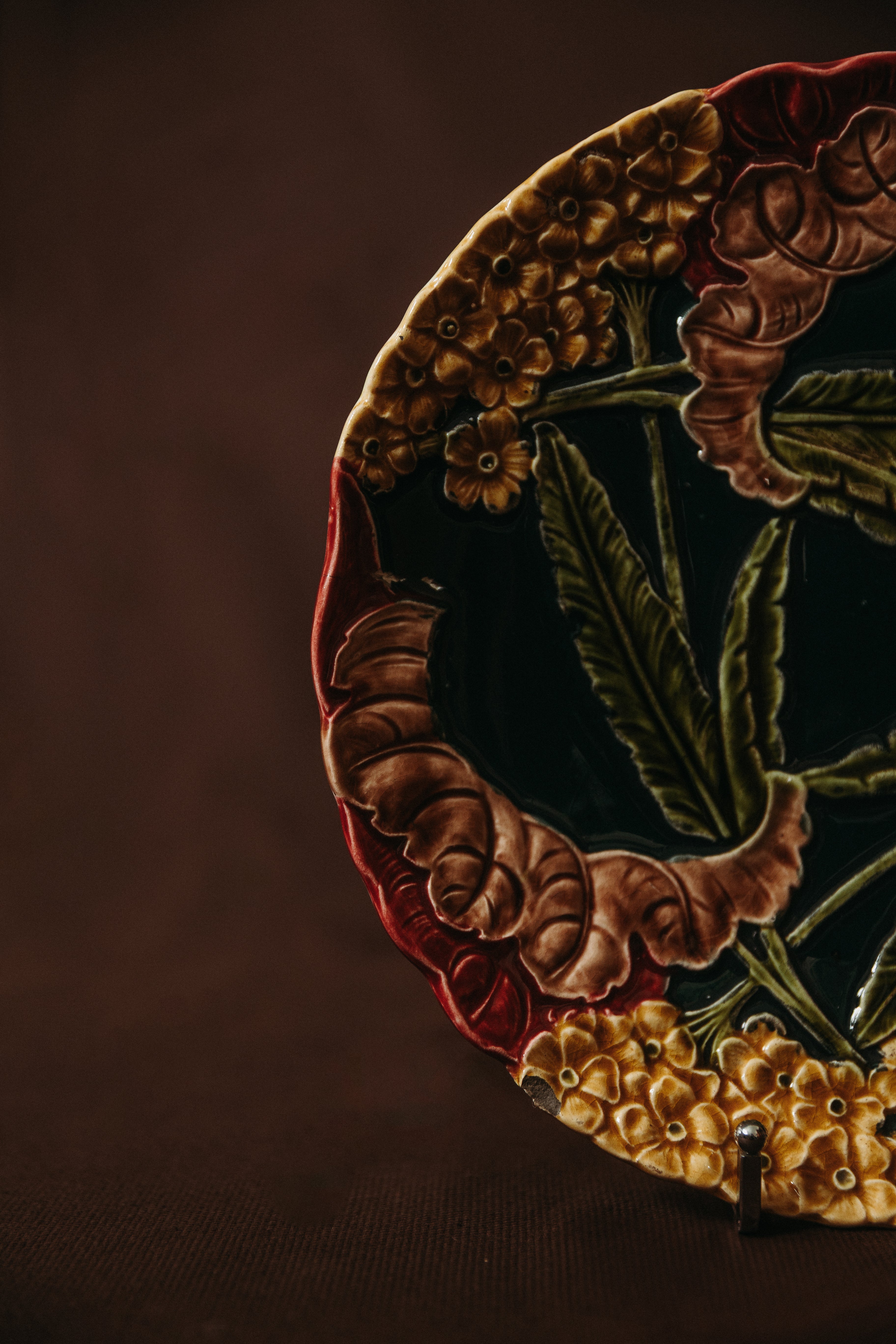 Art Nouveau ceramic plate, 1900