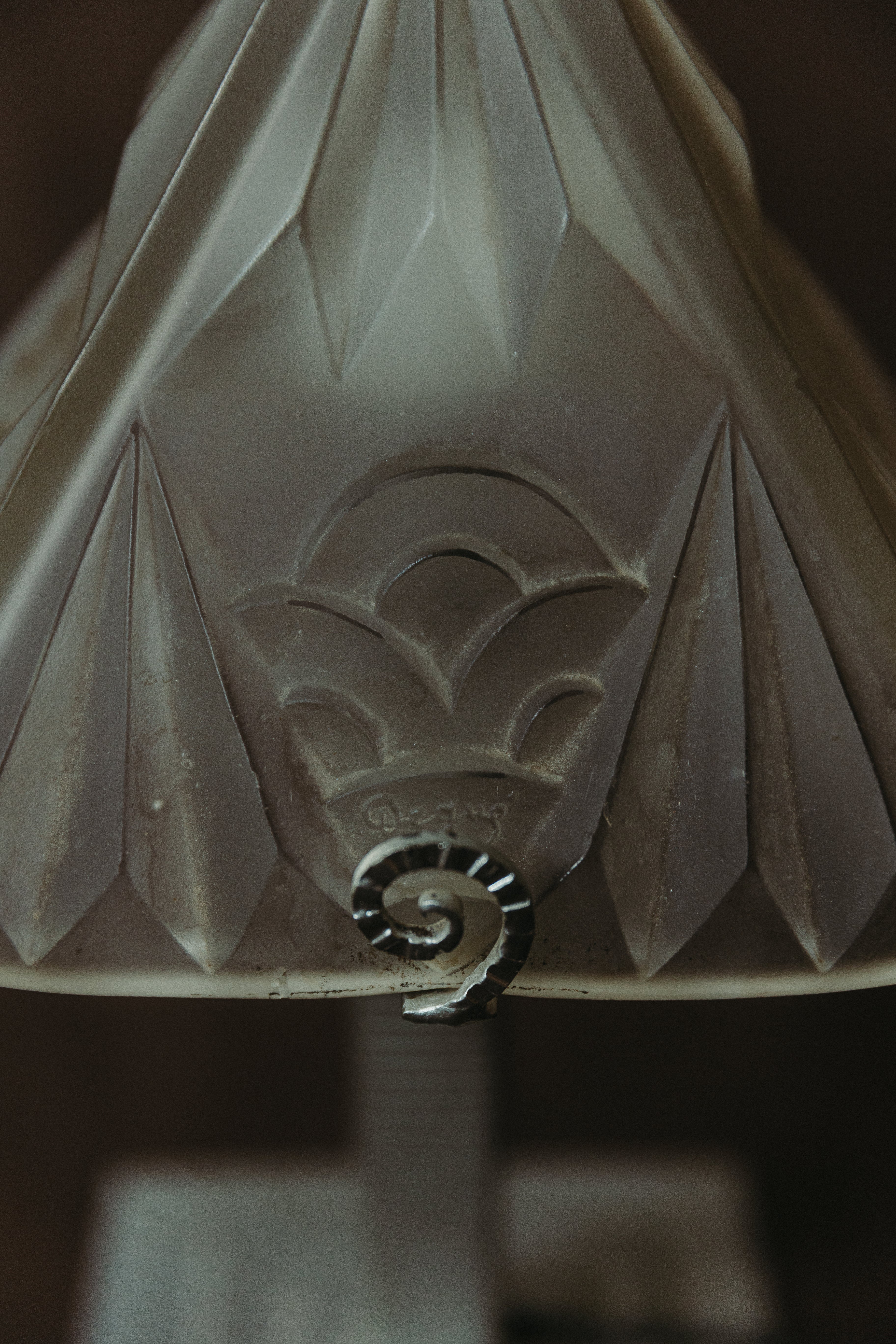 Lampe de table Art Déco signée Degué, circa 1930