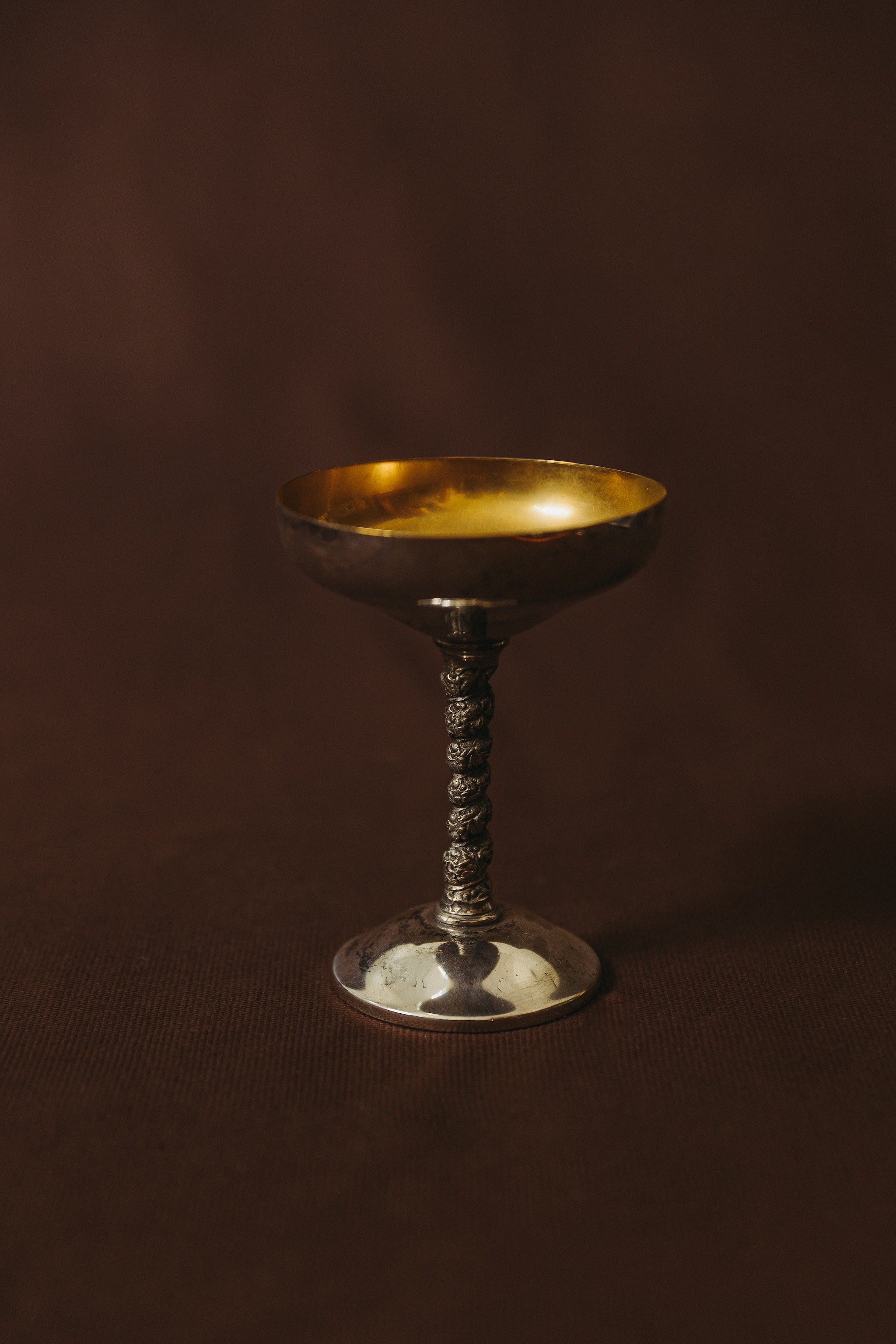 Coupes métal fond doré, XXe siècle